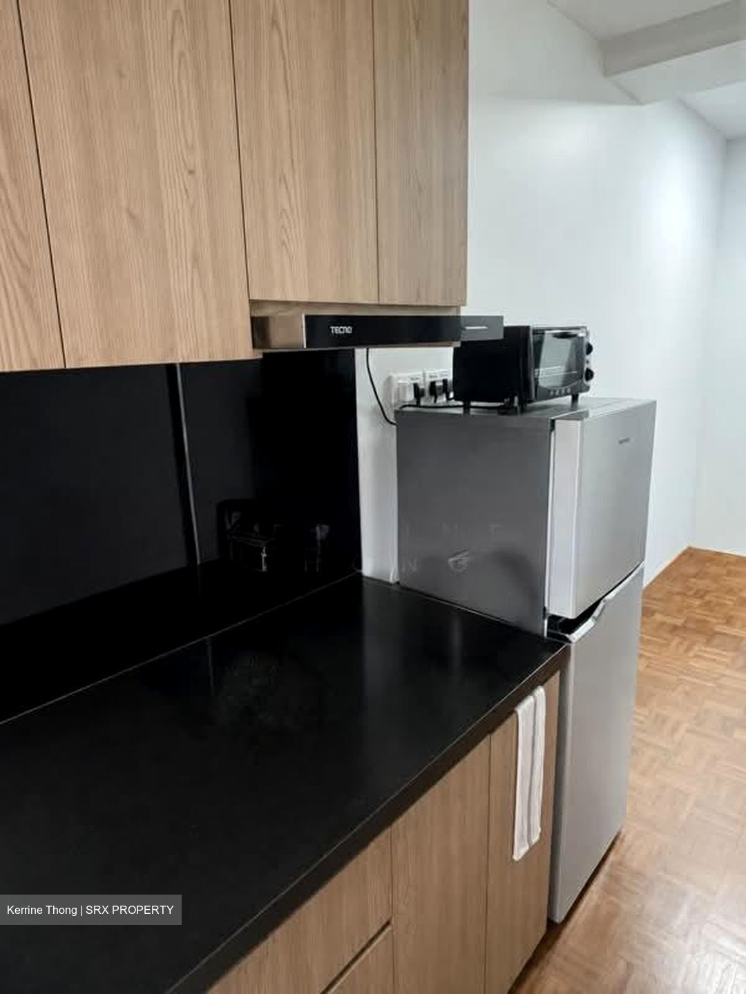 Sixth Avenue (D10), Terrace #574576171